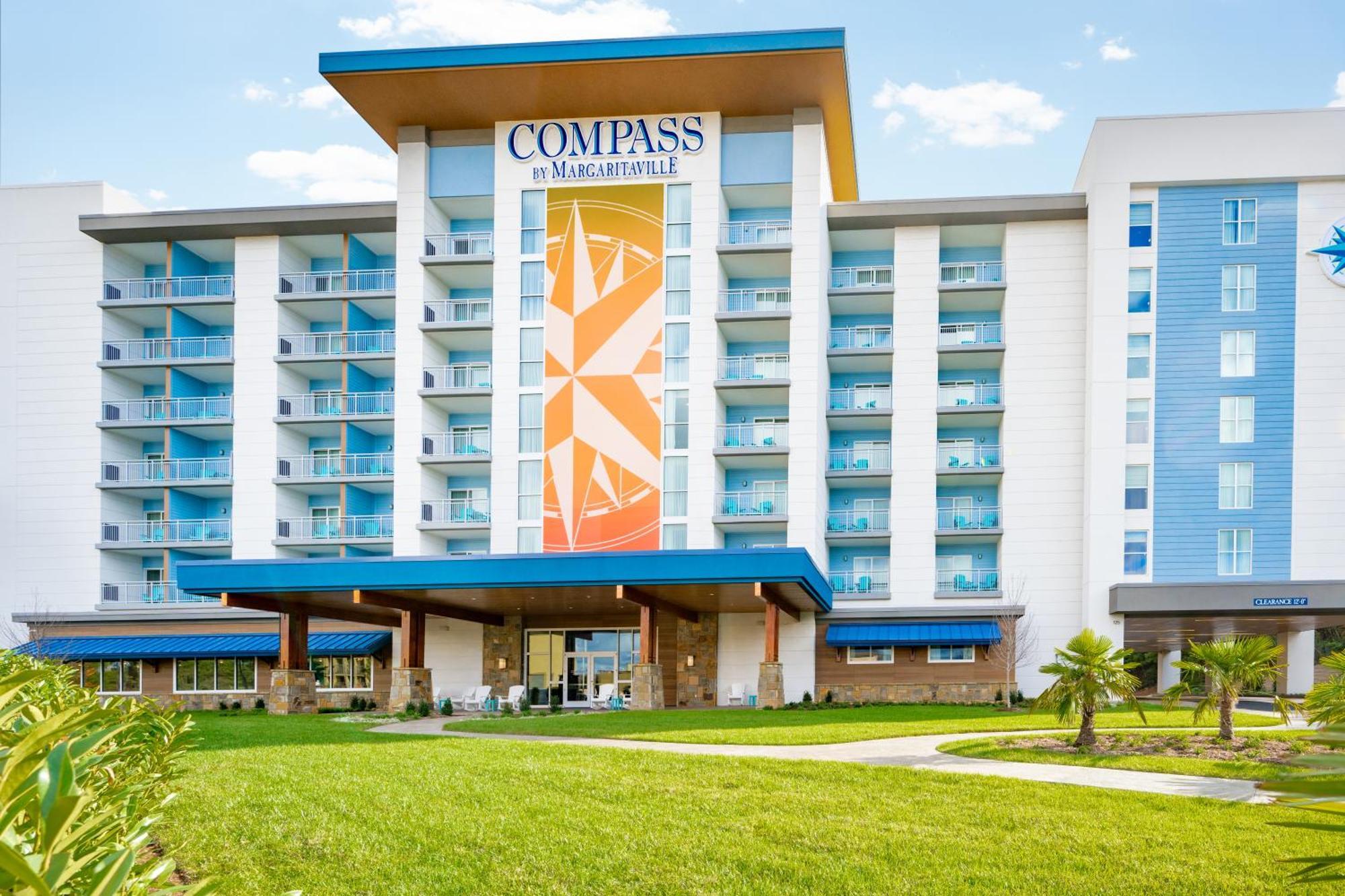 Compass By Margaritaville Hotel Pigeon Forge Exterior foto